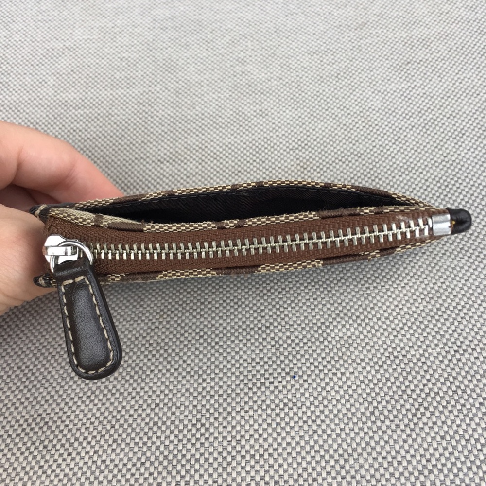 Coach ID Wallet - Picture 6 of 6